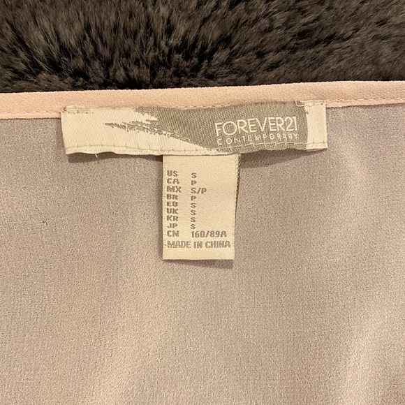 2 Sheer Blouses Banana Republic and Forever21 Bundle - Picture 3 of 7